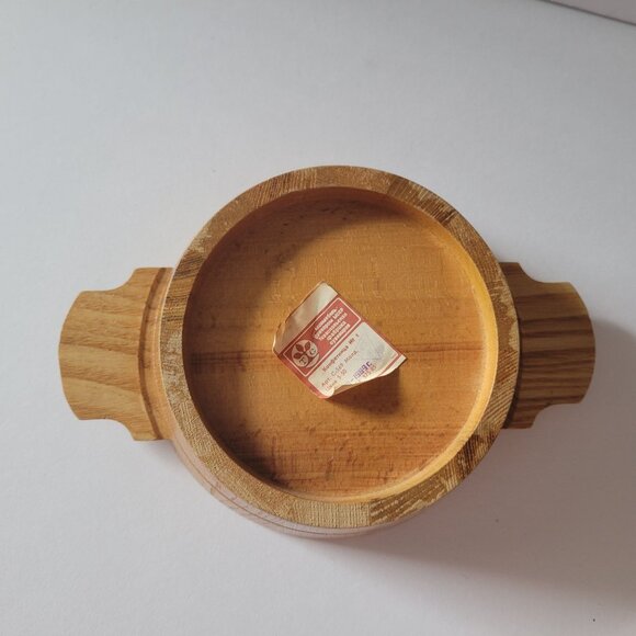 Vintage Soviet Wooden Bowl With Floral Design & Handles - Picture 5 of 9